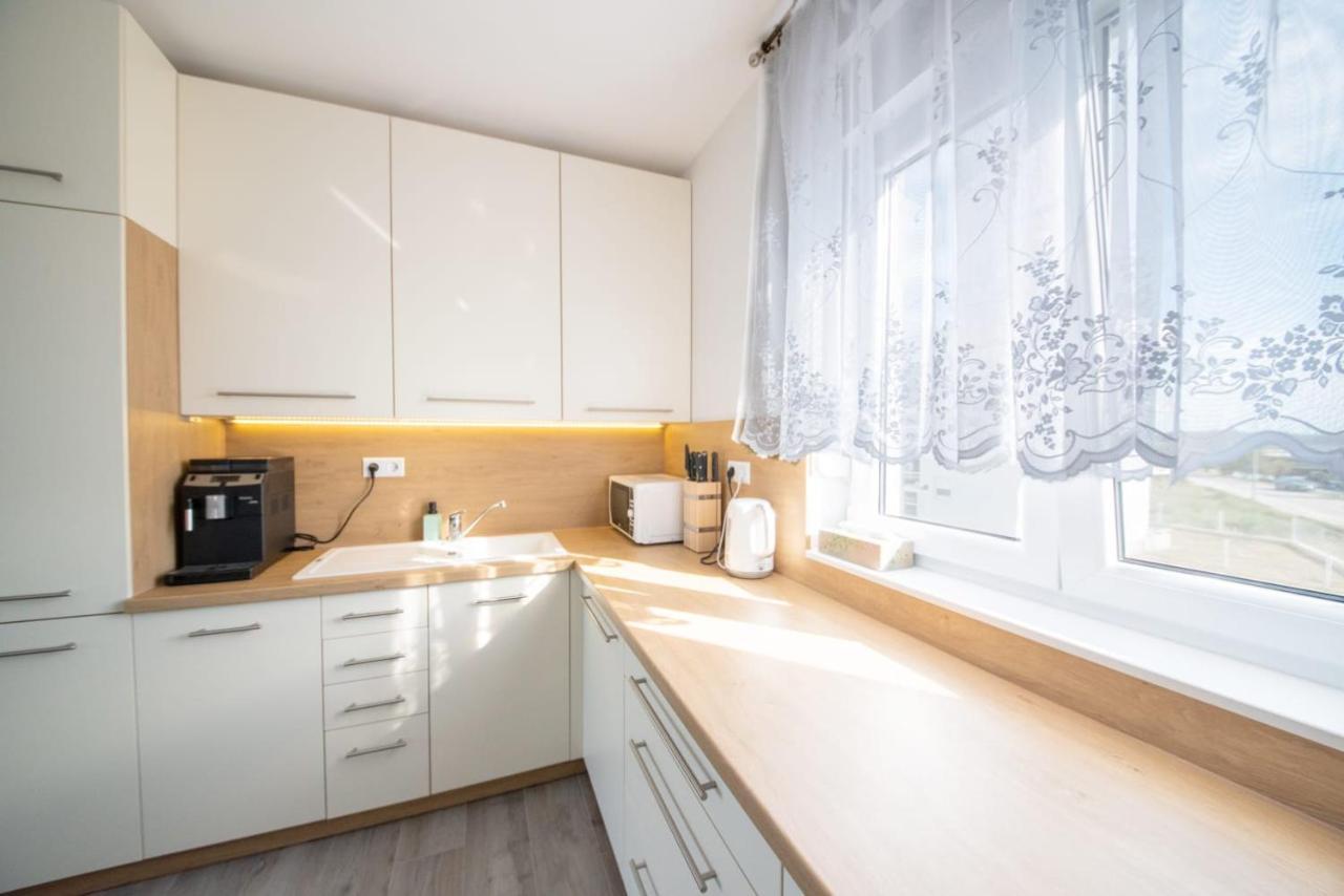 Apartman Pau Нин Екстериор снимка